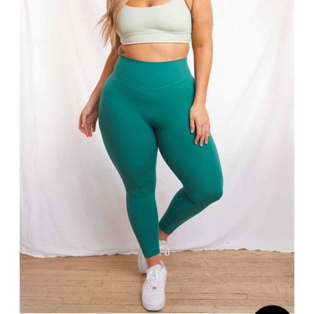 Balance Athletics Fluorine Cloud Pant Size M